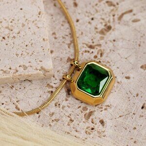 Stainless Steel Minimal Snake Rectangle Large Cubic Zirconia‎ Necklace Gr…